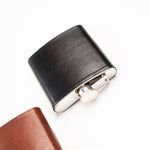 Lataa kuva Galleria-katseluun, Leather Hip Flask